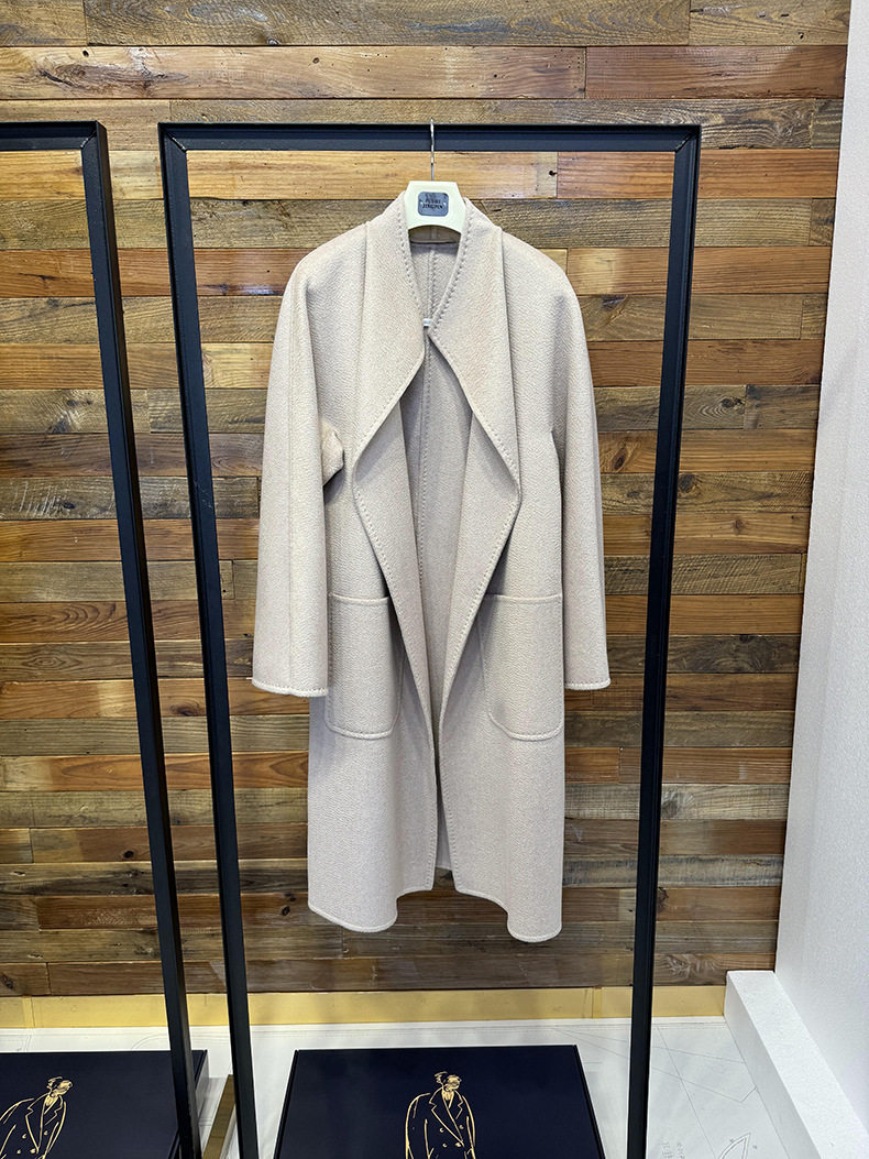 Max New Water Ripple Women's L - Wool Coat Peacoat recension och pris